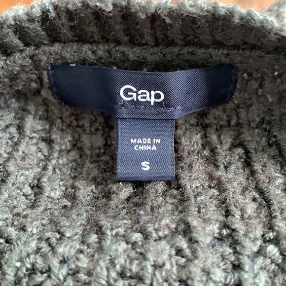 GAP Sweater - Picture 4 of 6